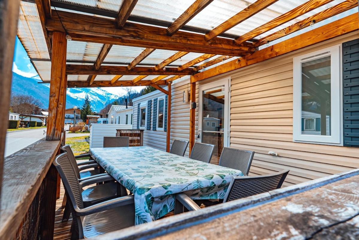 Bungalow 3 Chambres Pour 6 Pers Avec Climatisation Camping 3 Etoiles Samoëns Dış mekan fotoğraf