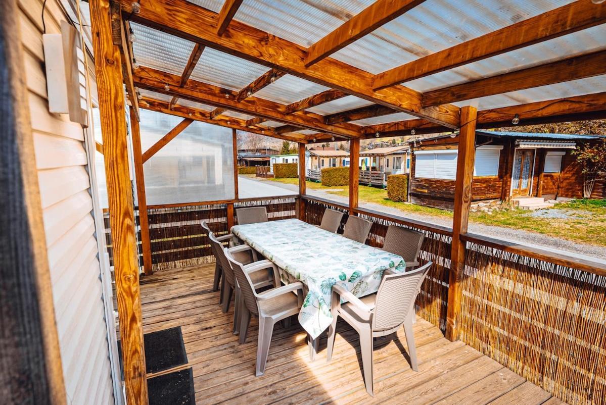Bungalow 3 Chambres Pour 6 Pers Avec Climatisation Camping 3 Etoiles Samoëns Dış mekan fotoğraf